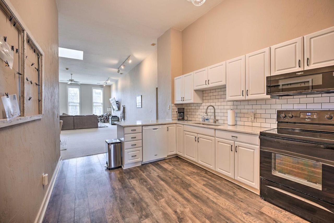 Charming Dtwn Holland Escape Above Crust 54! Apartment Екстериор снимка